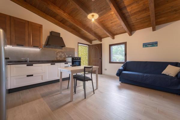 A la foto es mostra l'objecte Villa Cantiano situat a la ciutat de Surigheddu.
