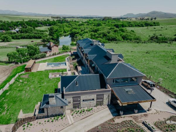 Na zdjęciu widoczny jest obiekt Pie de Piedra Hotel Boutique położony w mieście Sierra de la Ventana.