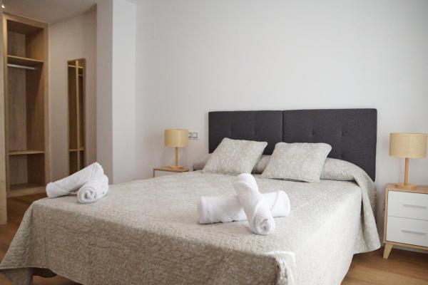A la foto es mostra l'objecte Casa Serret situat a la ciutat de Ortells.