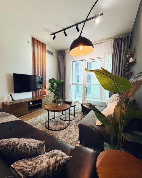A la foto es mostra l'objecte Dubai Marina Modern 1 Bedroom Apartment - steps to tram & Marina Walk situat a la ciutat de Dubai.