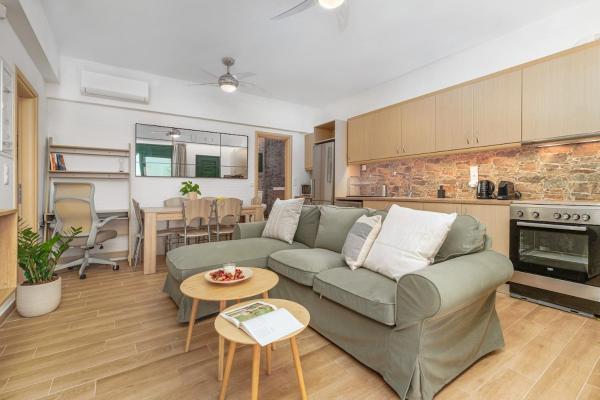 A la foto es mostra l'objecte Gaia Flat - Agkali - Ayia Anna Beach situat a la ciutat de Kírinthos.