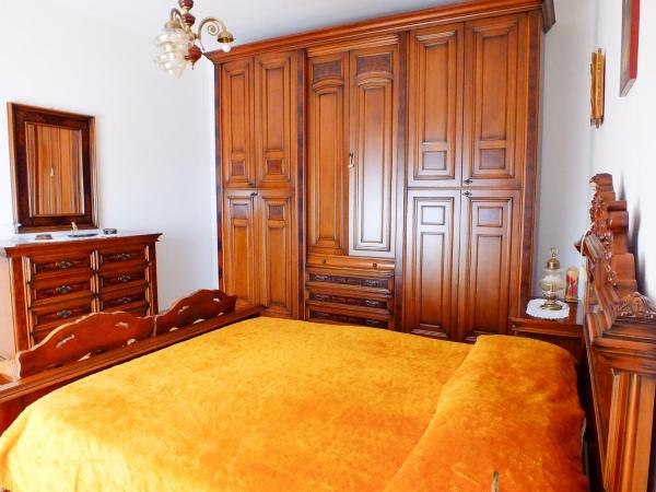 En la foto se muestra el objeto Casa Anni '70 ubicado en la ciudad de Benetutti.