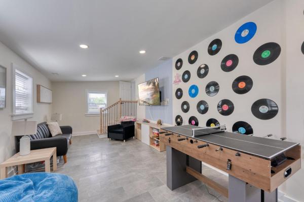 Downtown Pet Friendly Cool Game Room - Ocean City, NJ
