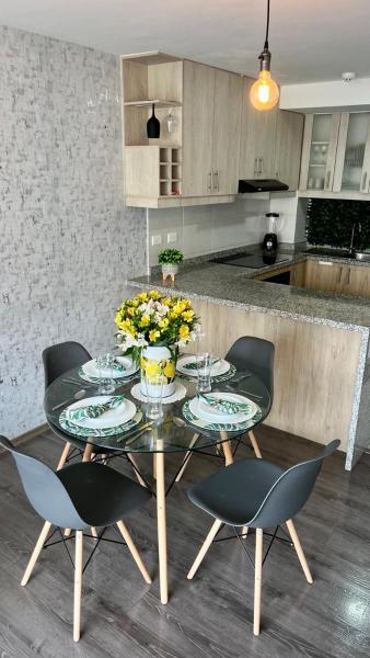 A la foto es mostra l'objecte Apartamento cerca de Solca y Embajada Americana situat a la ciutat de Quito.