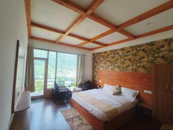 A la foto es mostra l'objecte Aanagha Stay & cafe situat a la ciutat de Manāli.
