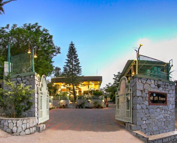 A la foto es mostra l'objecte Hari Niwas - A Boutique Garden Resort Mount Abu situat a la ciutat de Mount Ābu.
