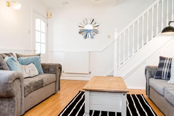 På billedet ses objektet Modern and Spacious 4 Bedroom Home in Ipswich beliggende i byen Ipswich.