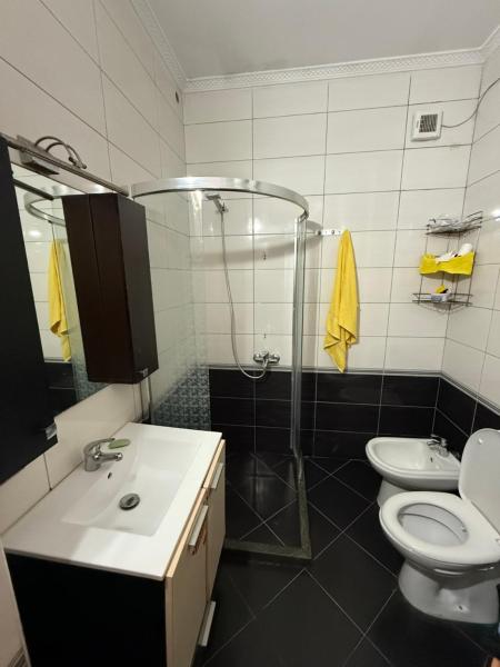 Na fotografii je vidět objekt Besa Apartment nacházející se ve městě Durrës.