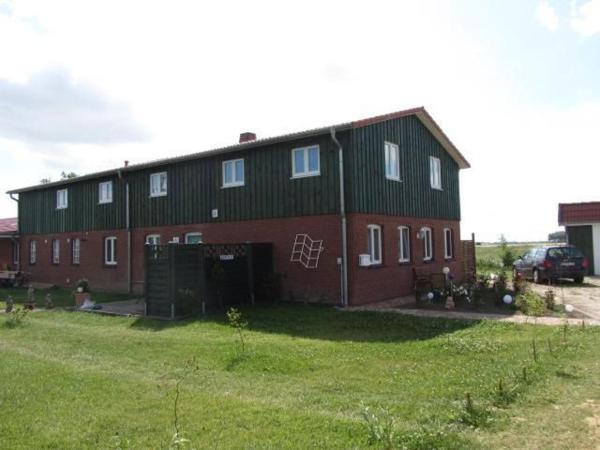 На фото показан объект Sonnige Ferienwohnung In Ländlicher Umgebung, расположенный в городе Rehm-Flehde-Bargen.