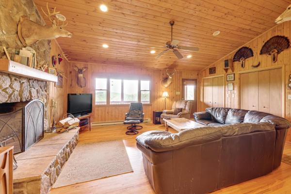 Billede 4: Fish, Hike, Hunt Secluded Cabin in Doe Hill!