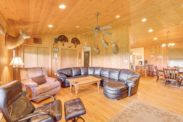 Billede 5: Fish, Hike, Hunt Secluded Cabin in Doe Hill!