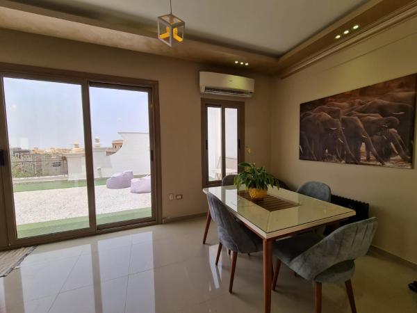 A la foto es mostra l'objecte 3 bedroom Roof Top situat a la ciutat de El Caire.