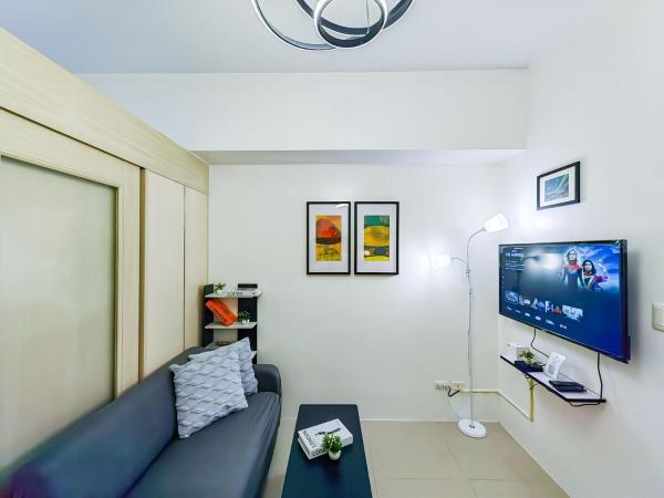 1BR Condotel with Balcony at SM Light Residences #LT06-1, Manila