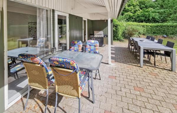 Na foto é possível ver o objeto Cozy Home In Spøttrup With Wifi localizado na cidade de Ålbæk.