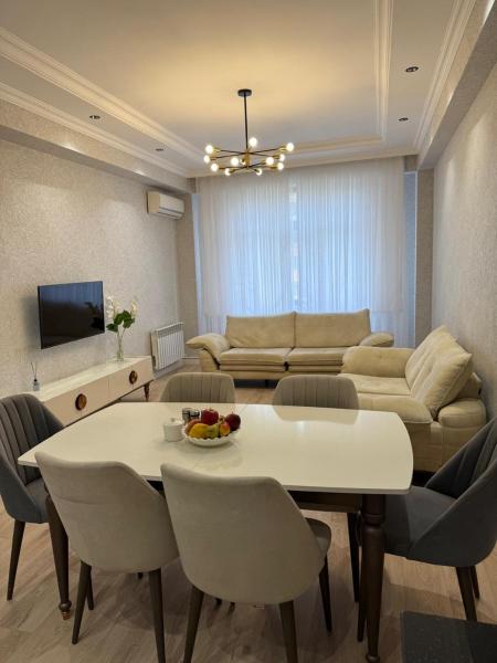A la foto es mostra l'objecte Mart's 3 room apartment situat a la ciutat de Sumqayit.