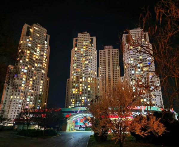 36th floor Sky city app Free parking, Skopje