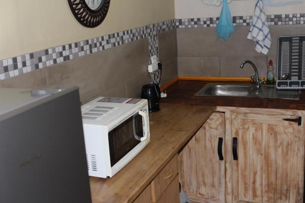 A la foto es mostra l'objecte Die Suidwester Gastehuis situat a la ciutat de Parys.