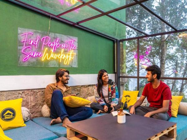 På billedet ses objektet The Hosteller Munnar beliggende i byen Munnar.