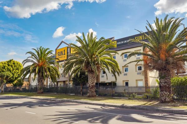 På billedet ses objektet SUN1 Parow Cape Town beliggende i byen Avondale.