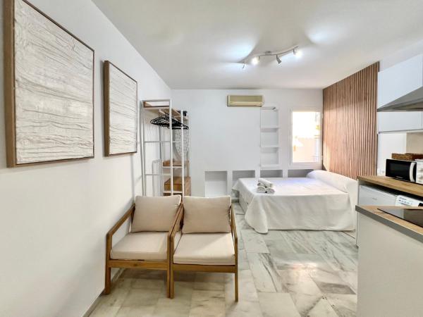 La Plaza City Center & Beach Cozy Studios - Fuengirola
