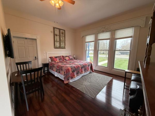 På billedet ses objektet Lake Huron Lodge beliggende i byen Applegate.