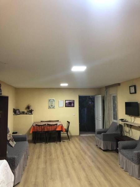 The photo shows the Sunny located in the city of Tkibulges.