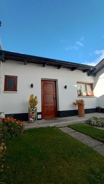 A la foto es mostra l'objecte Departamento Los Inmigrantes situat a la ciutat de Esquel.