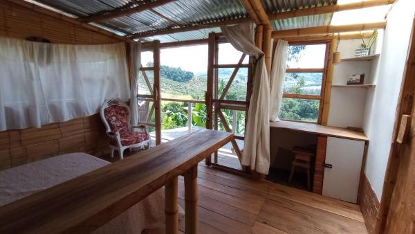 Na zdjęciu widoczny jest obiekt Hospedaje Rural La Trinchera Mirador a la montañas Cerro Azul Trujillo położony w mieście Trujillo.