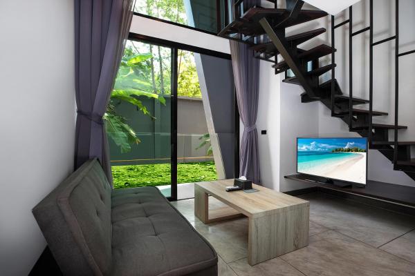 A la foto es mostra l'objecte Duplex Loft in NaiHarn Residence near the Beach, UTL B119 situat a la ciutat de Rawai Beach.
