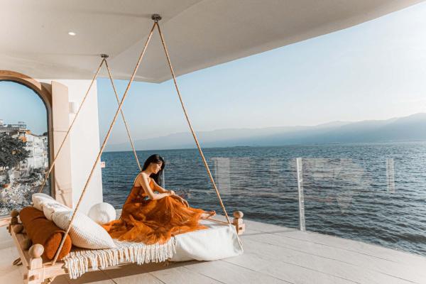 Na zdjęciu widoczny jest obiekt LIUBAI HANDANYI Seaview Resort Hotel położony w mieście Dali Shuanglang.
