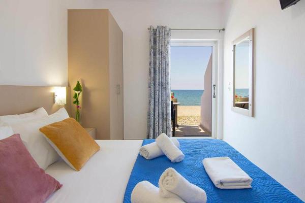 Kuvassa näkyy kohde Creta Beachfront Apartment Β for 2 persons by MPS, joka sijaitsee kaupungissa Fódele.