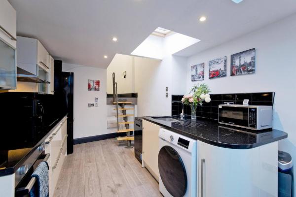 A la foto es mostra l'objecte The Lantern Loft London situat a la ciutat de Forest Hill.