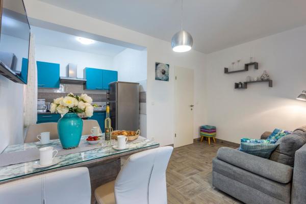 På billedet ses objektet Schöne Wohnung Funtana Nr3 beliggende i byen Funtana.