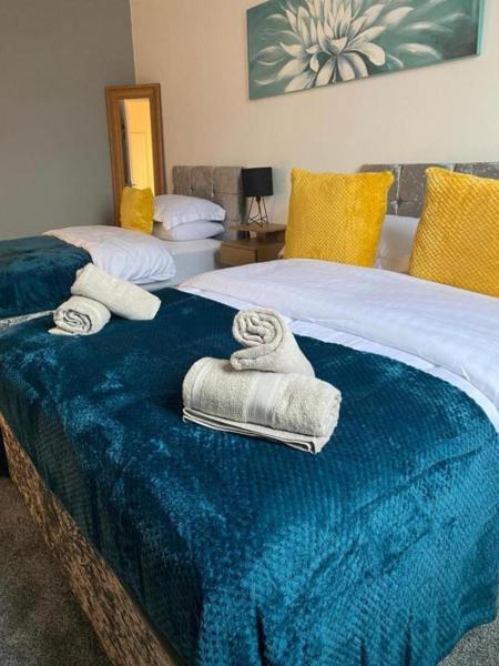 Zdjęcie 3: 2 Bed Flat - Sleeps 7 - Parking - Wifi