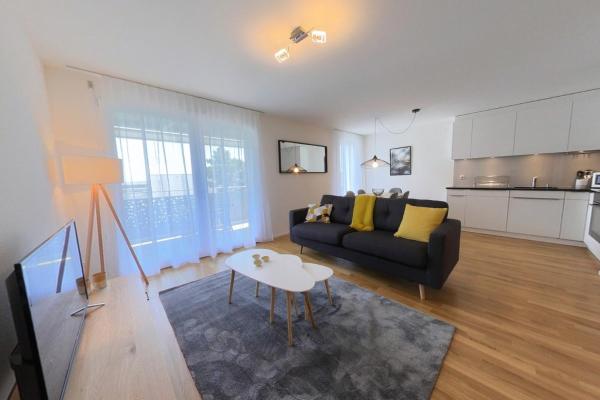 På billedet ses objektet Spacious 2-Bedroom Apartment with Balcony - Quiet Area Neuchâtel - VDE44-1F beliggende i byen Vilars.