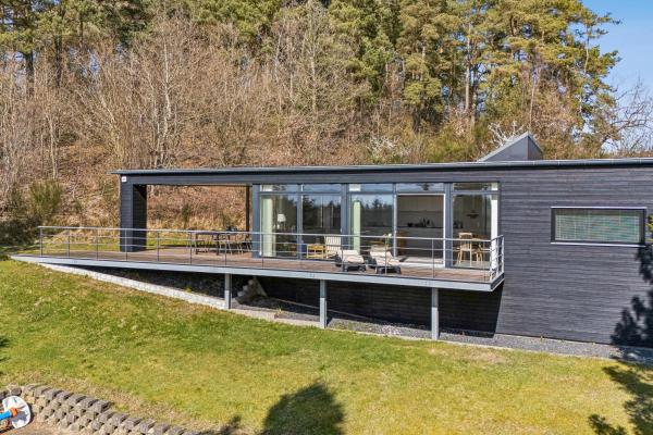 A la foto es mostra l'objecte Beautiful Holiday Home Located In Beautiful Surroundings situat a la ciutat de Ebeltoft.