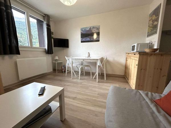 Studio Charmant Avec Piscine, Ski Au Pied Et Parking à La Salle-les-alpes - Fr-1-330f-115 - Serre Chevalier