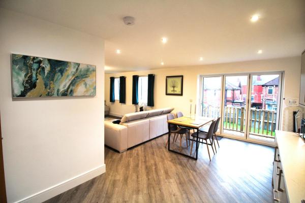 2 Bed Sleeps 4 Pet Friendly Free Parking - Rotherham