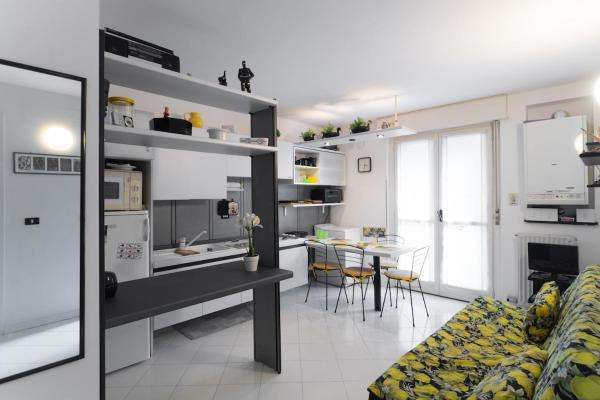 Na foto é possível ver o objeto Central Modern close to the Beach - Grado - Apt Villa Sarda localizado na cidade de Grado.