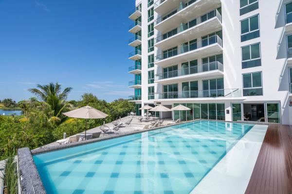 EHDEN Vacation Suites Puerto Cancún, Cancún