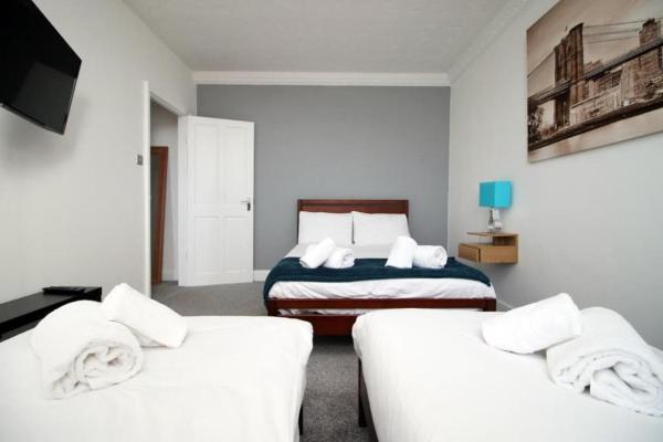 Kuva 3: 2 Bed Flat - Sleeps 6 - Parking - Wifi