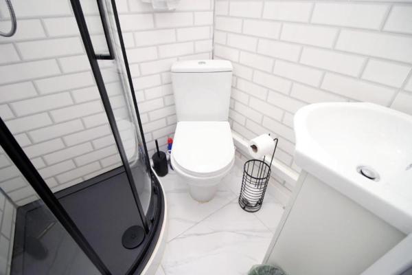 Kuva 5: 2 Bed Flat - Sleeps 6 - Parking - Wifi