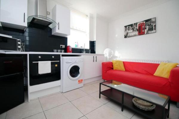 Kuva 8: 2 Bed Flat - Sleeps 6 - Parking - Wifi