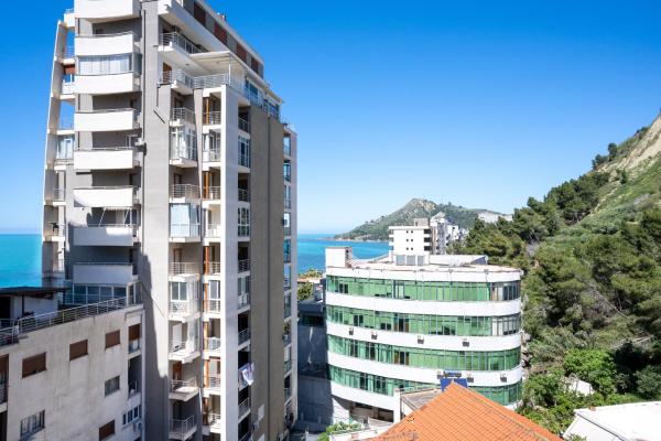 Na fotografii je vidět objekt La Goiaba Apartment nacházející se ve městě Durrës.