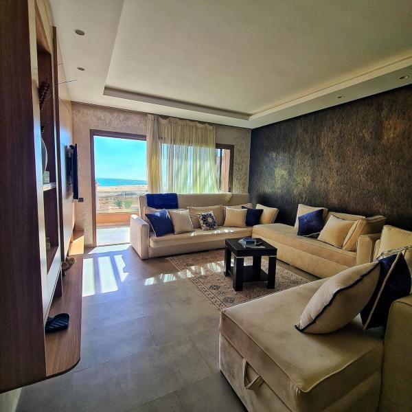 Na zdjęciu widoczny jest obiekt Appartement luxueux avec vue mer dans résidence privée à Imi OuaddarLuxurious apartment with sea view, private pool położony w mieście Imi Ouaddar.