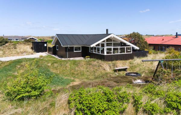 A la foto es mostra l'objecte Holiday Home Bjerregårdsvej Hvide Sande situat a la ciutat de Bjerregård.
