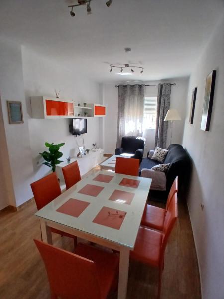 A la foto es mostra l'objecte Bonito piso de 2 habitaciones situat a la ciutat de Cúllar-Vega.