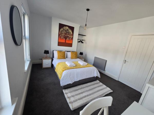 Room 3 Shared house in Kensington, Ливерпуль