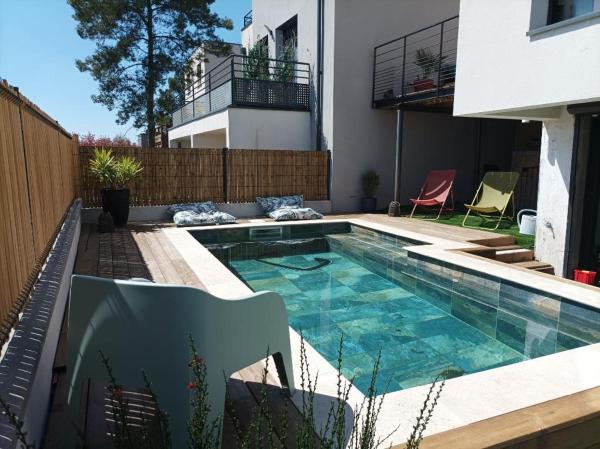 A la foto es mostra l'objecte Agréable villa familiale avec piscine situat a la ciutat de Assas.