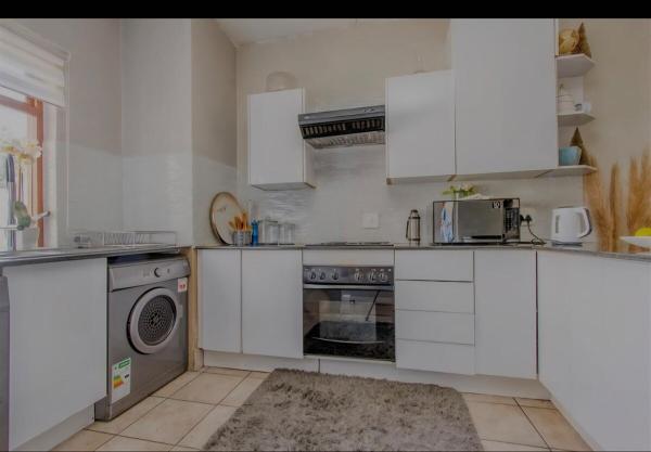 Foto 7: 2bed in sandton city